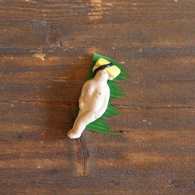 TAMAGO Sushi Lady Chopstick Rest #MA148B