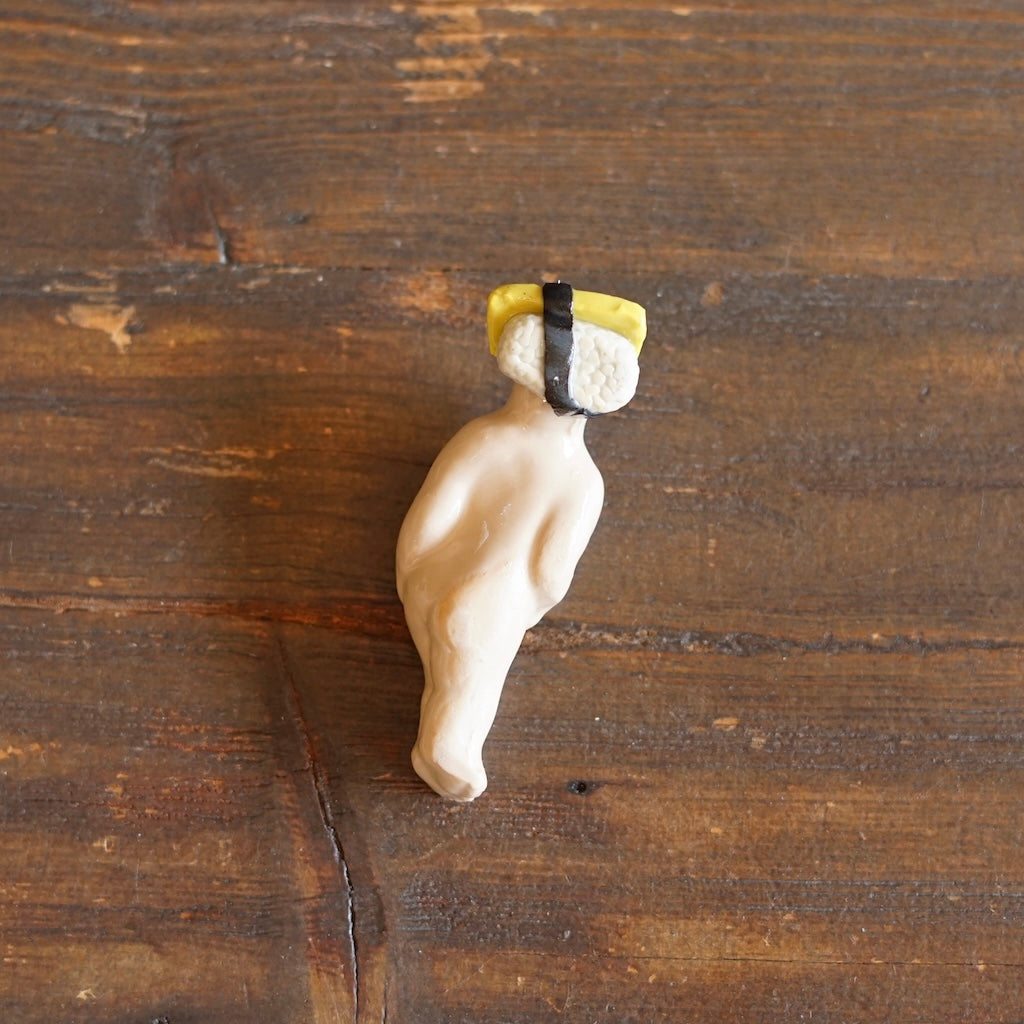 TAMAGO Sushi Lady Chopstick Rest #MA148B