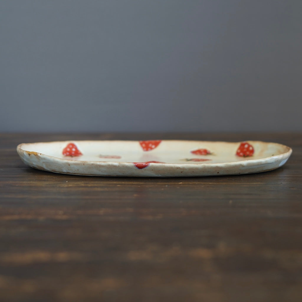 Oval Strawberry Plate #KB1A