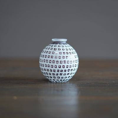 Frosted Black Pebble Bud Vase #YY4