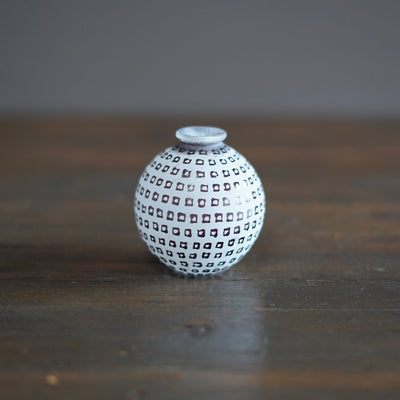 Frosted Black Pebble Bud Vase #YY4