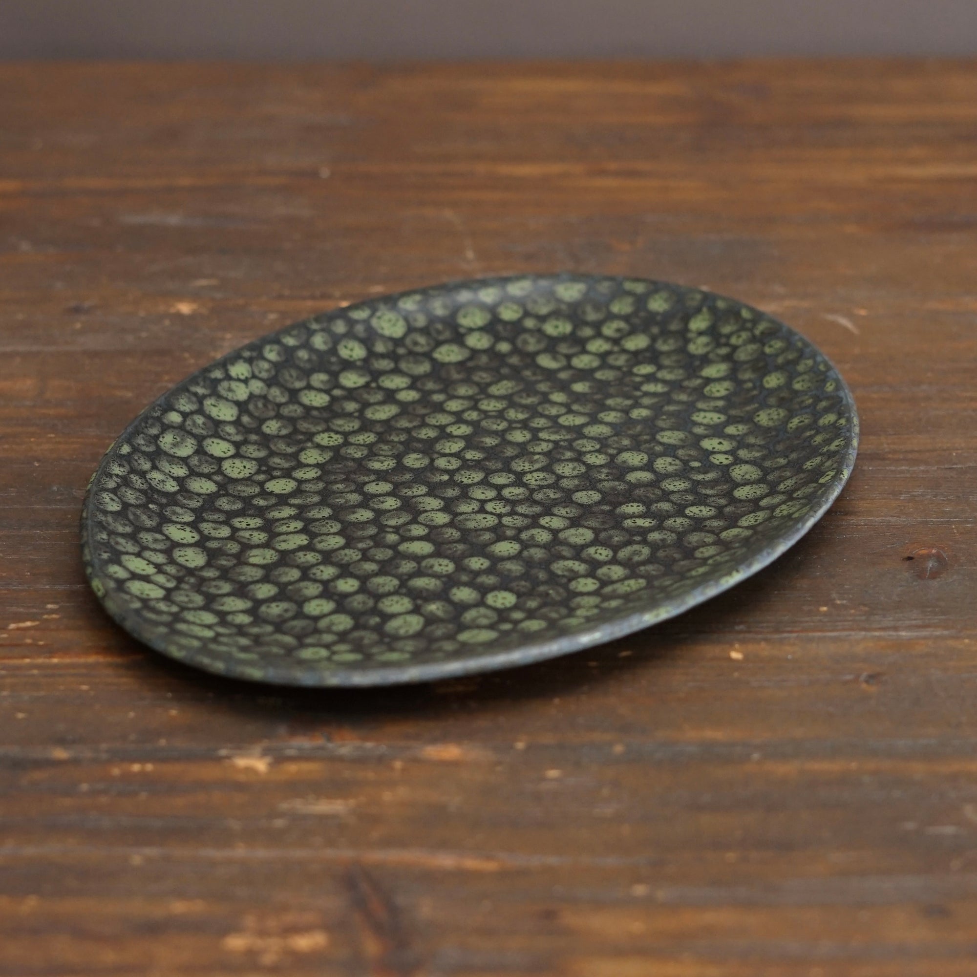 Green Dots Oval Plate #LK929C