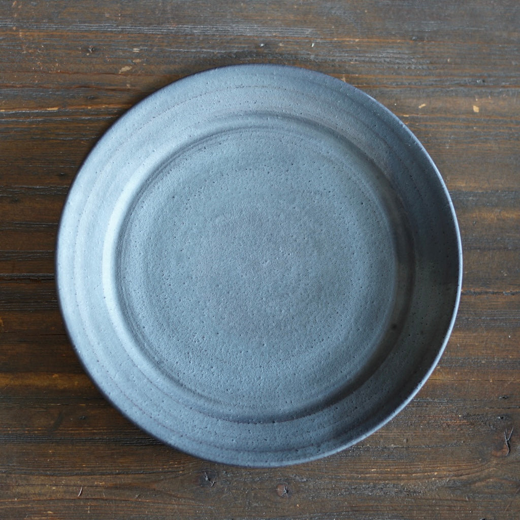 SABIKI Rimmed Dinner Plate #AK47