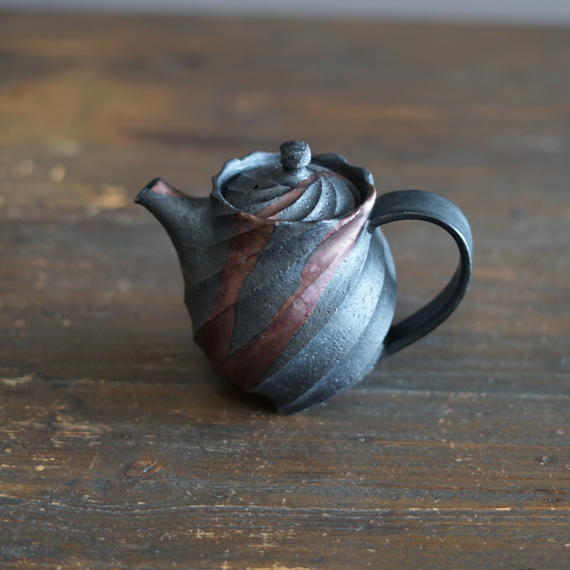 Twisted Luster Tea Pot #OMT120