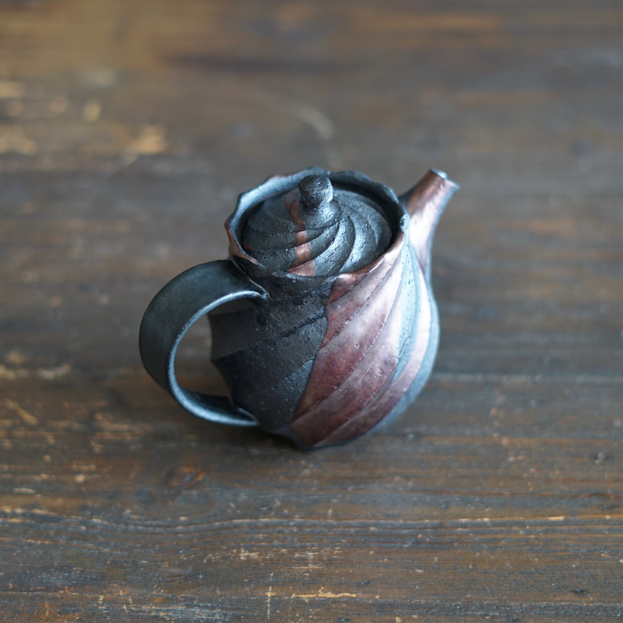 Twisted Luster Tea Pot #OMT120