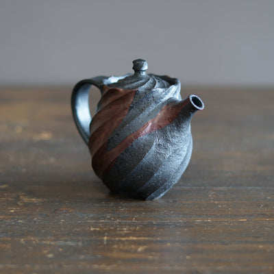 Twisted Luster Tea Pot #OMT120