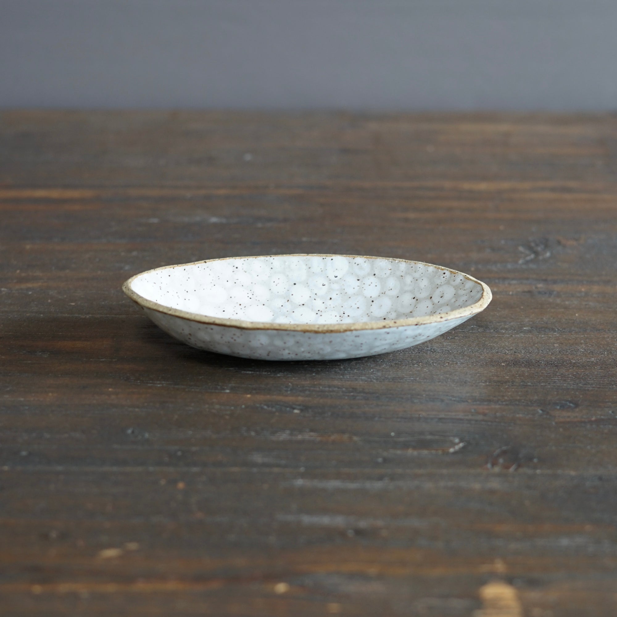 White Dots Small Oval Plate #LK830B