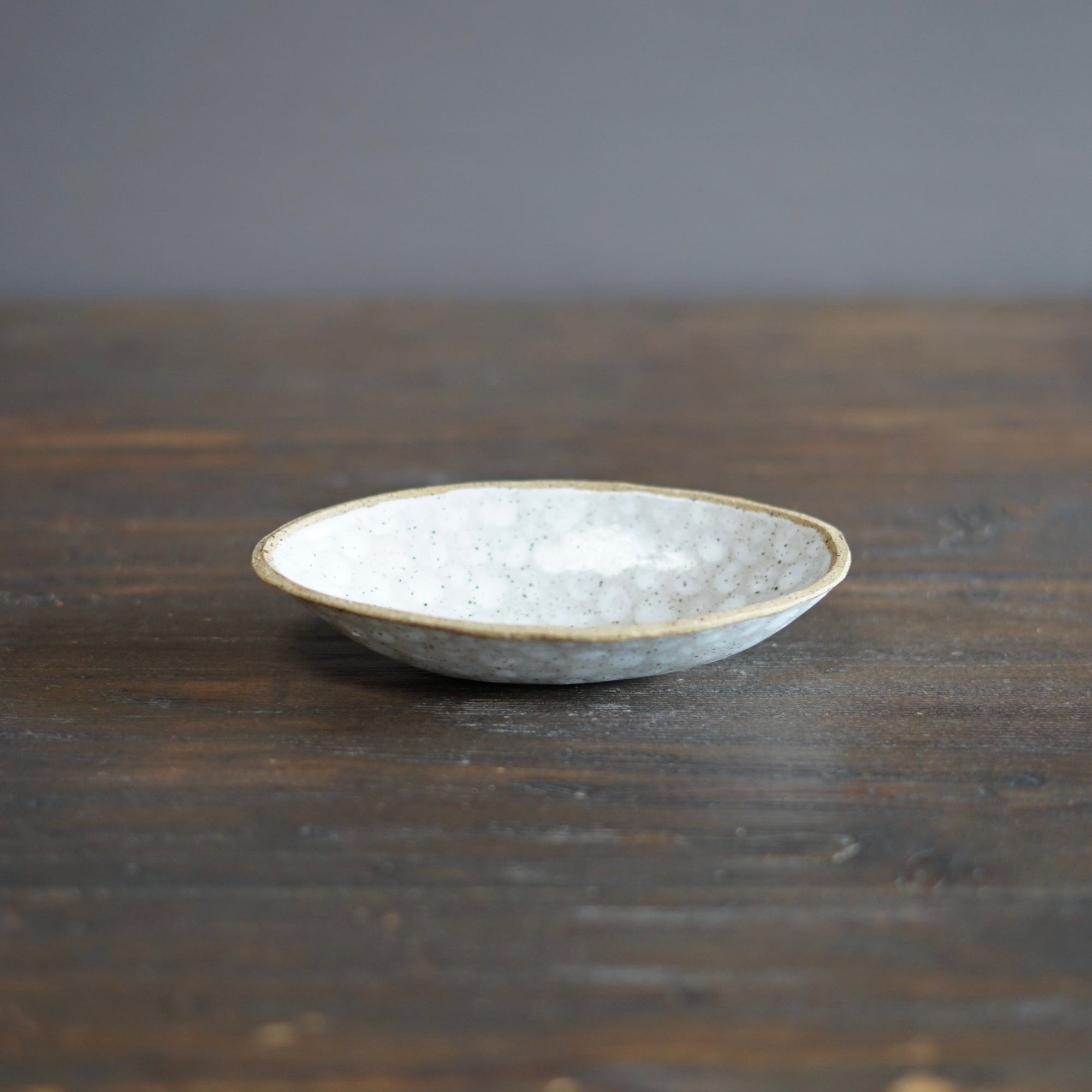 White Dots Small Oval Plate #LK830C