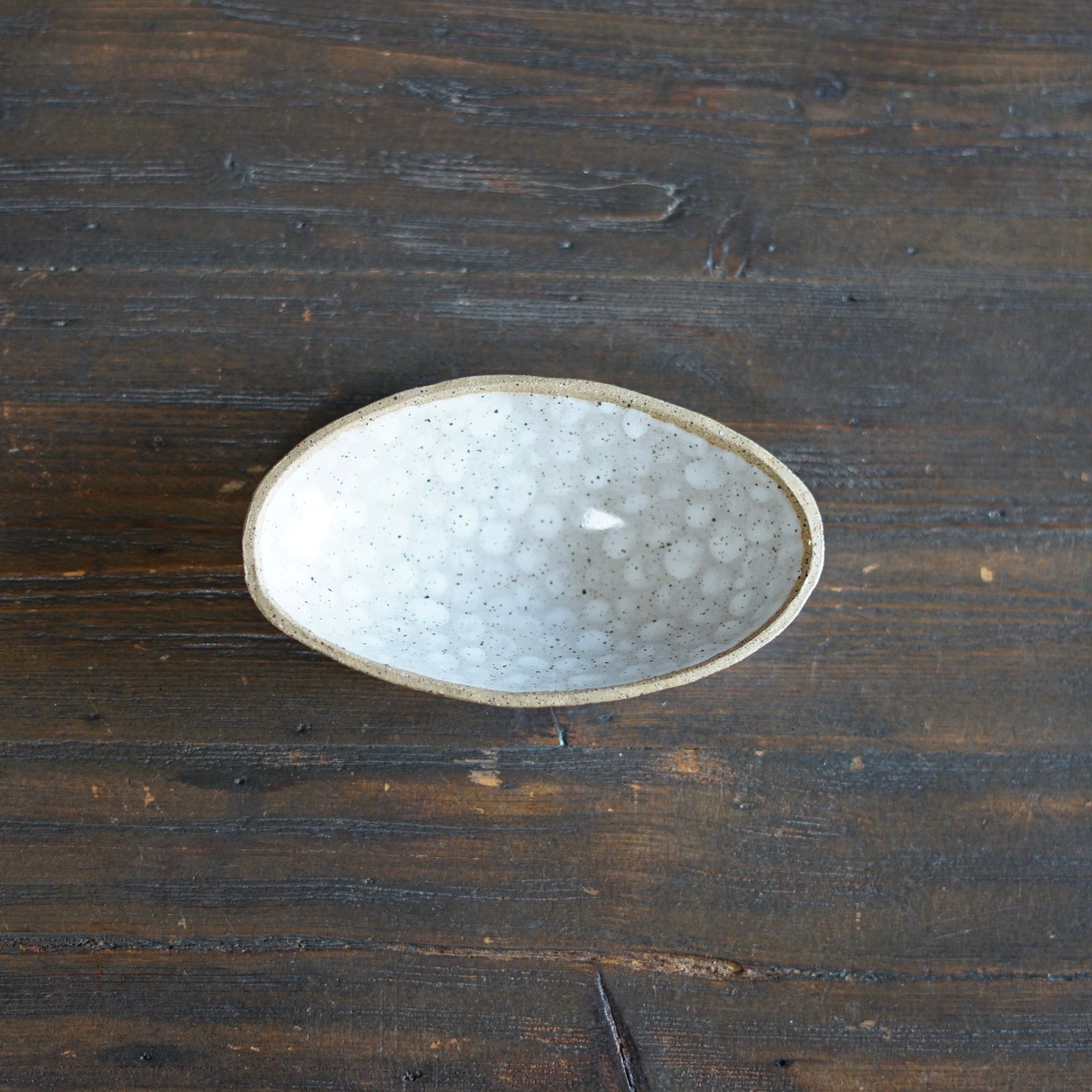 White Dots Small Oval Plate #LK830C