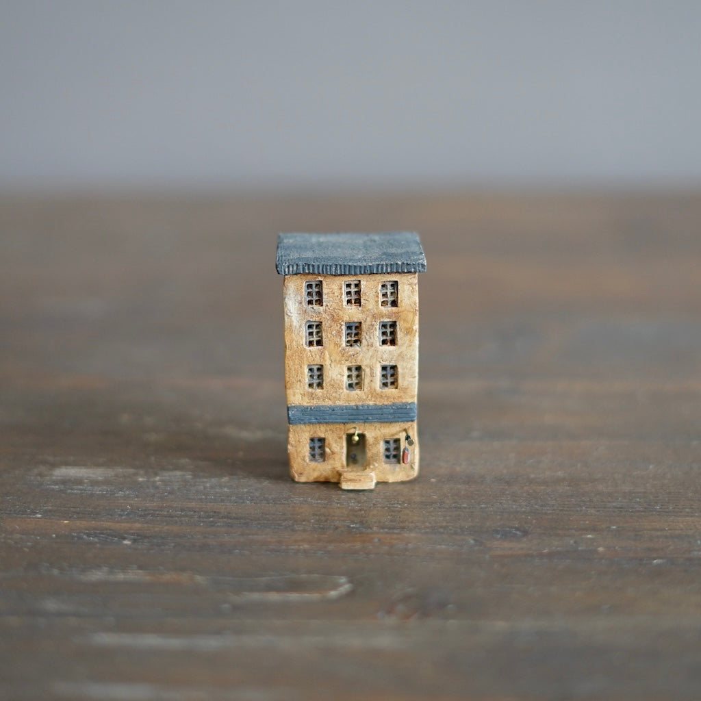 Chibi Shabby New York Hotel #CS2