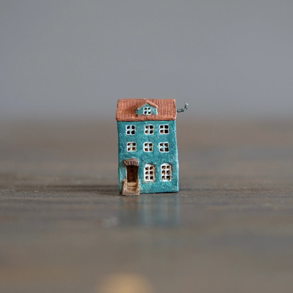 Chibi Green Townhouse #CS6