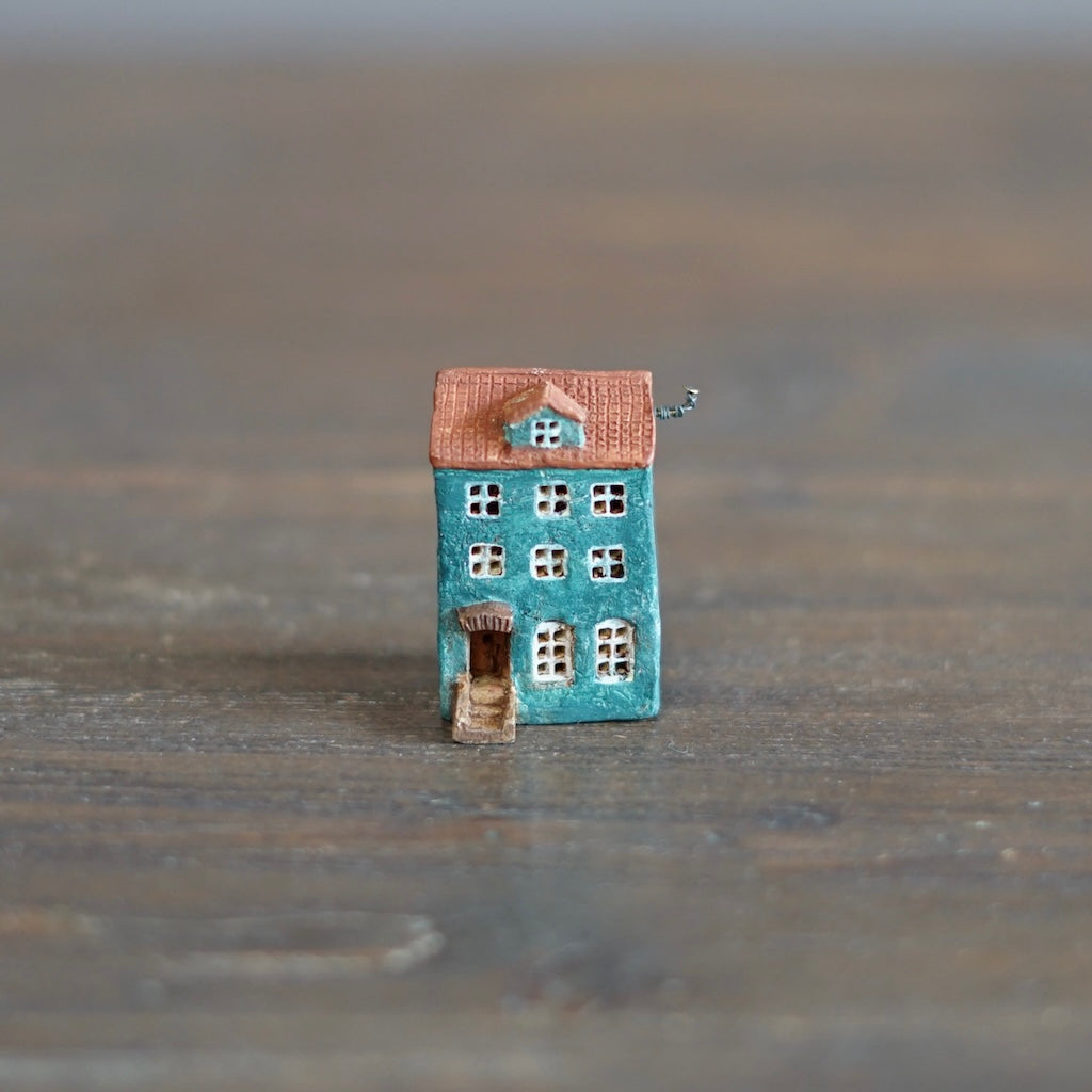 Chibi Green Townhouse #CS6