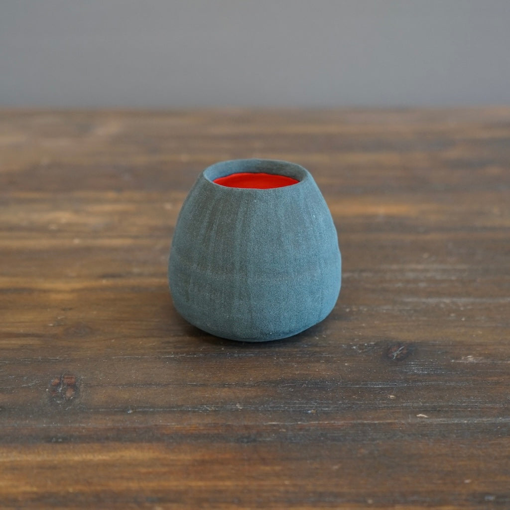 Mini Dino Vase Slate Gray / Red #JT343