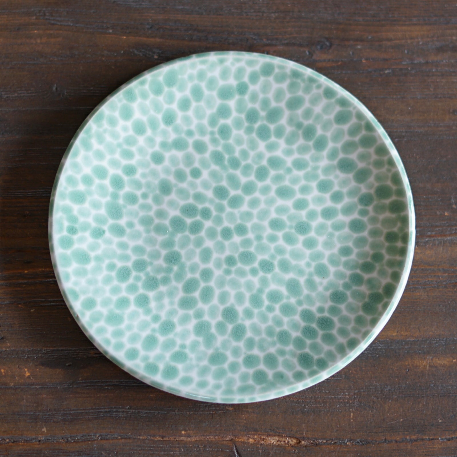 Green Dots Medium Plate #LK833C