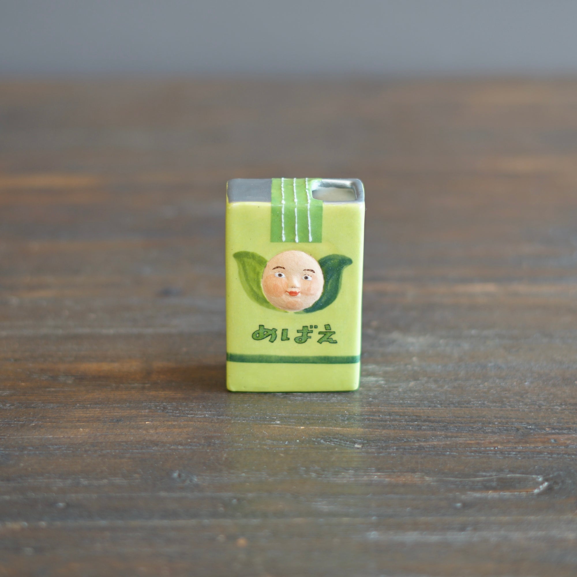 Cigarette Mascot Bud Vase #OKA10