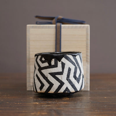 Dazzle Cylindrical Tea Ceremony Bowl #HT70