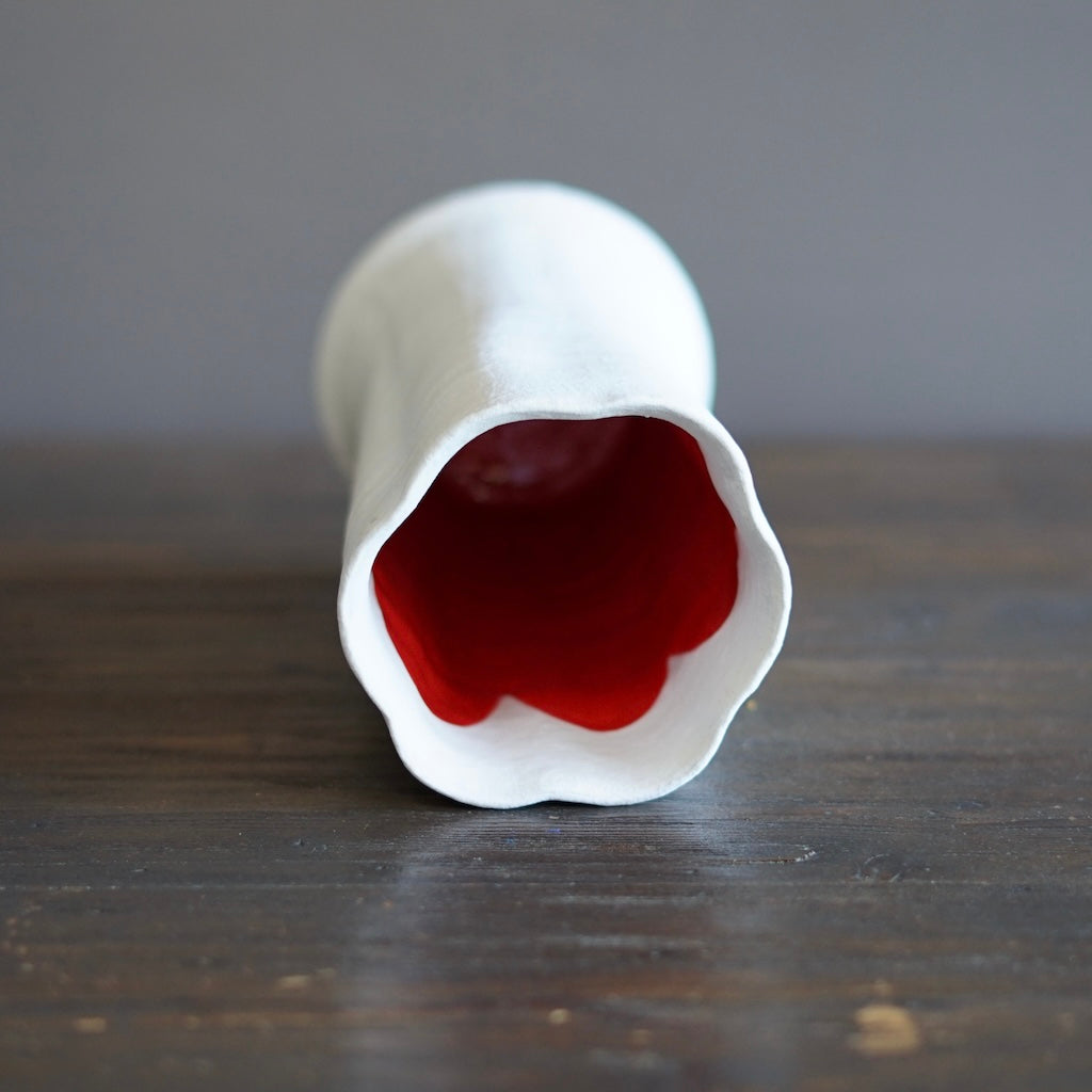 White / Red Fluted Flower Vase #JT395B