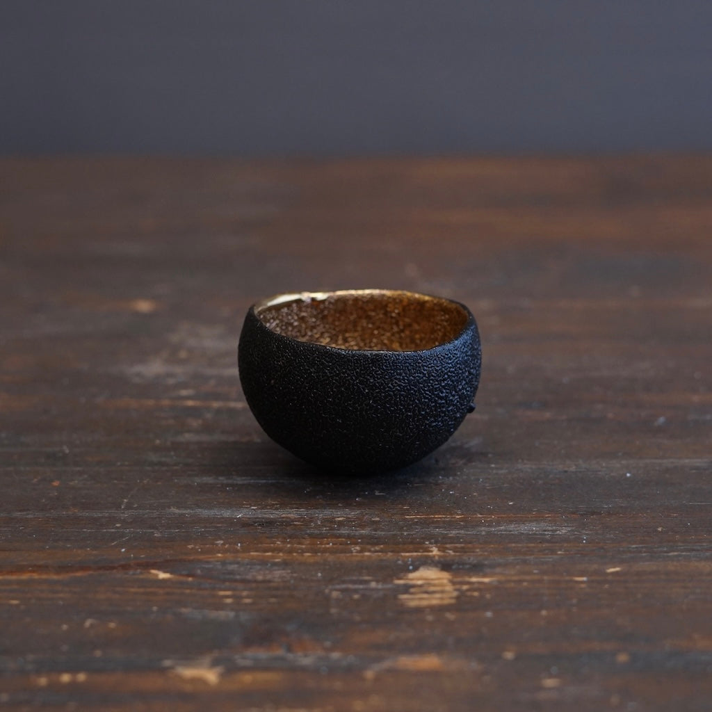 Gilded Round GUINIMI Sake Cup ##HT81
