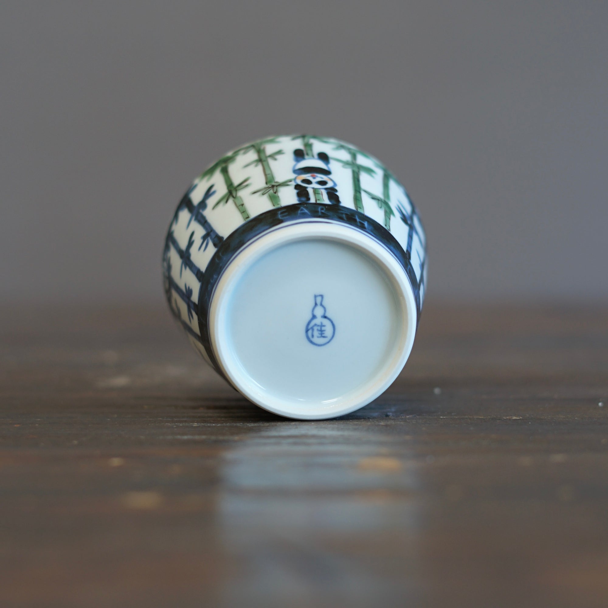 Panda Handstand #Ki74F