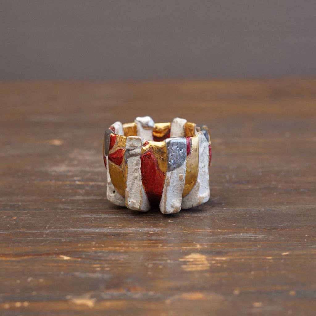 Eight-Split Gold / Red Glazed Sake Cup #HT117