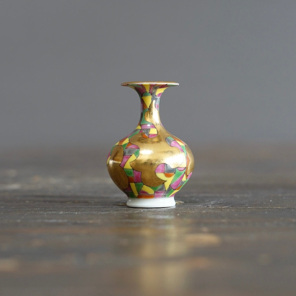 Hand Painted Geometry mini pot #SR03