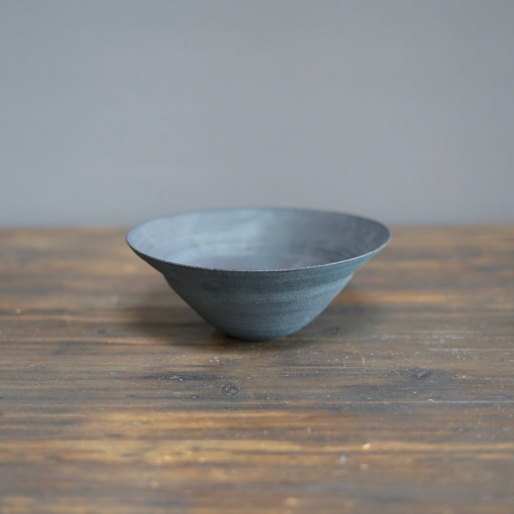 Rimmed Conic Bowl #NK15A