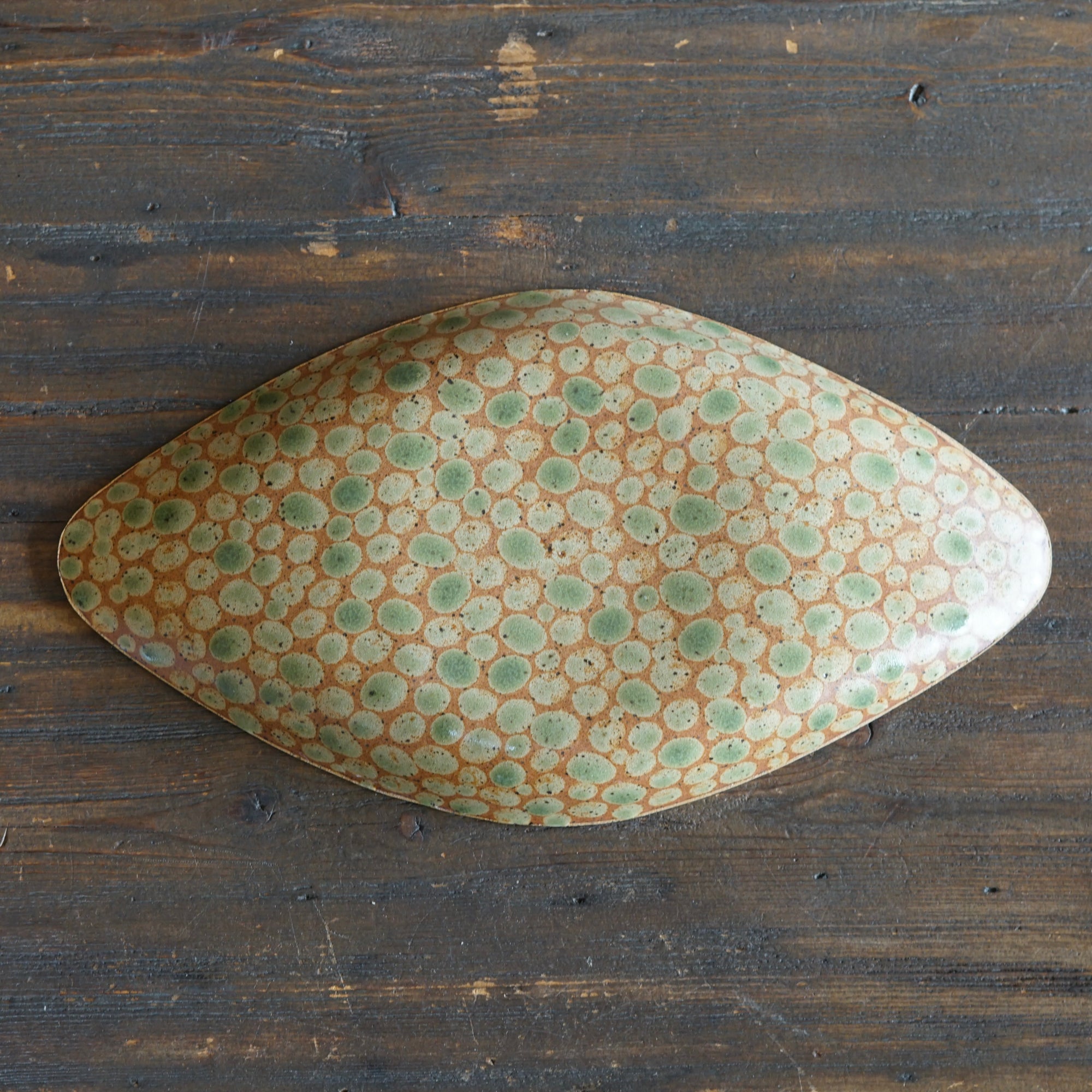 Green Dots Diamond Plate #LK894A