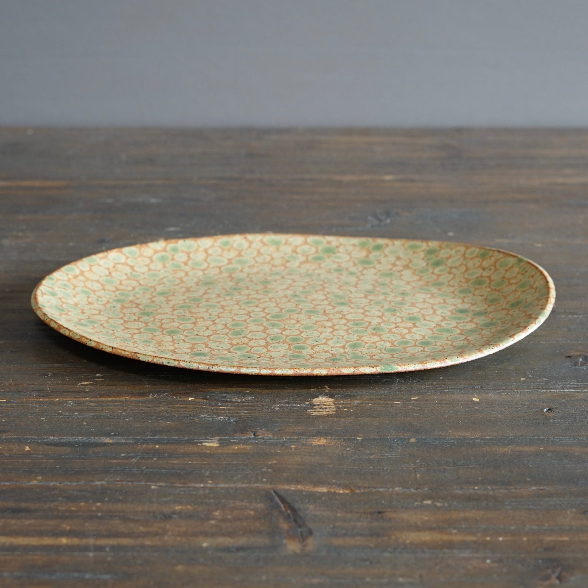 Green Dots Medium Oval Plate #LK893A