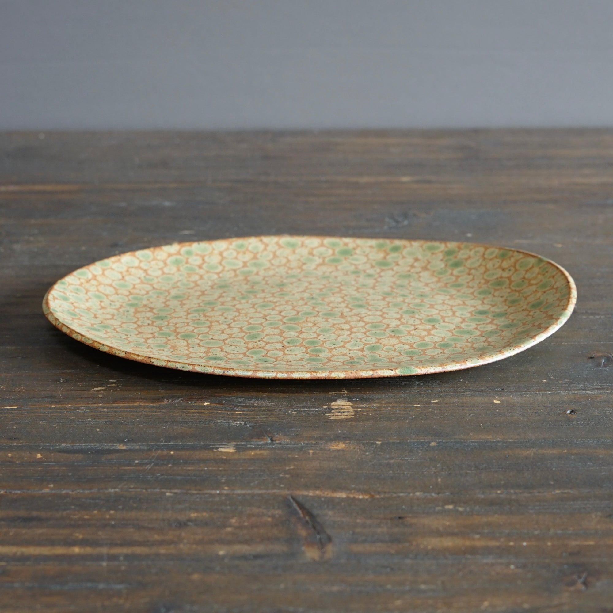 Green Dots Medium Oval Plate #LK893A