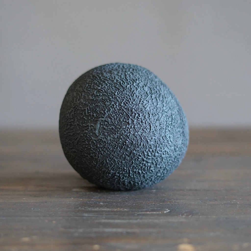 Small Dark Moon Black #KY93