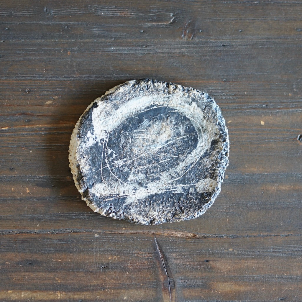 Small Stone Plate by Mami Kanno #KU27