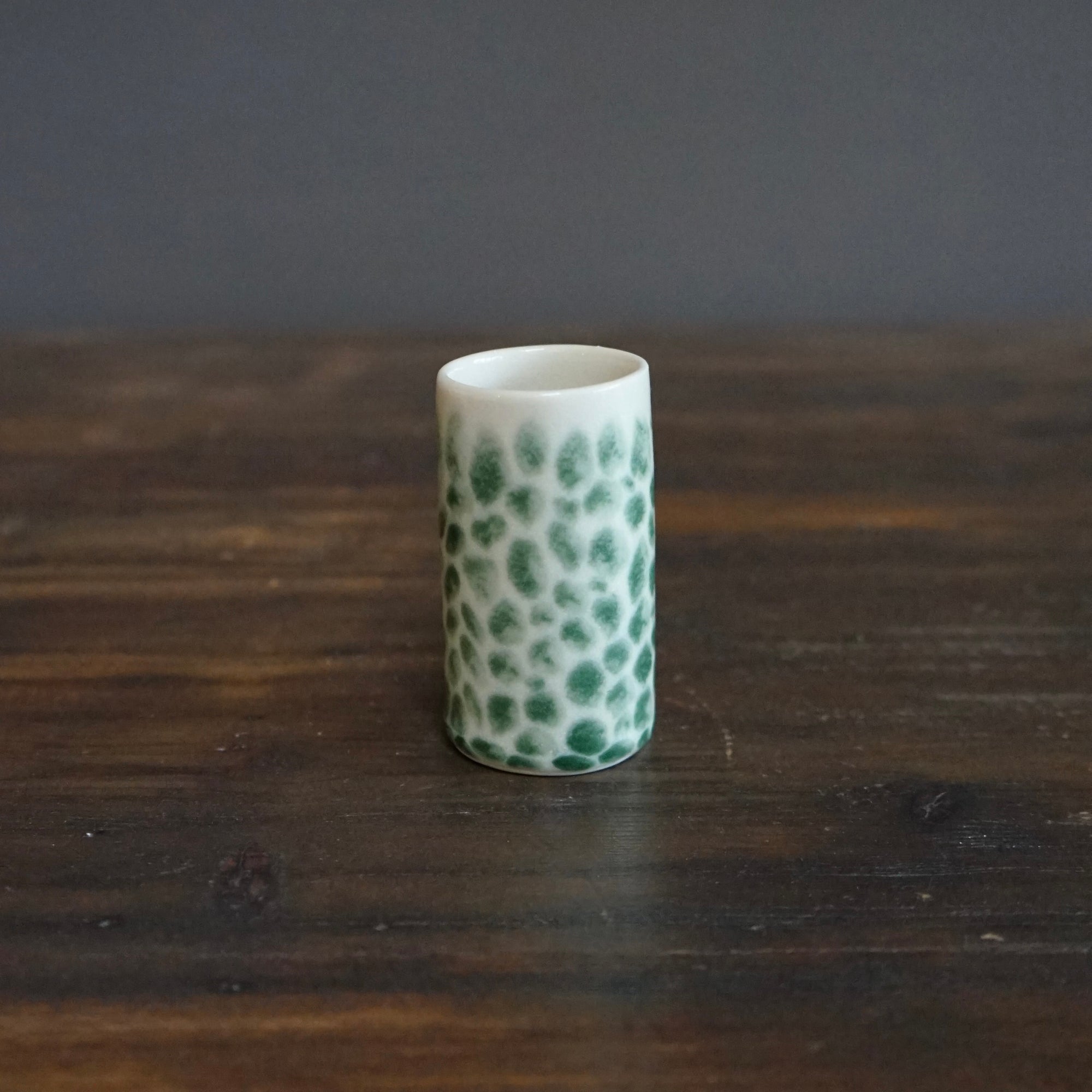 Green Dots Cylinder Shot Cup #LK737B