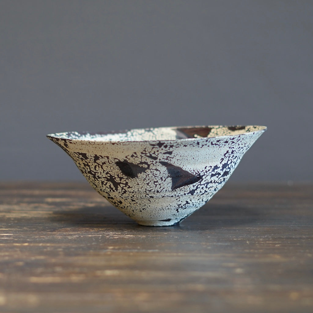 GYOKKAKU Small Serving Bowl #AN72