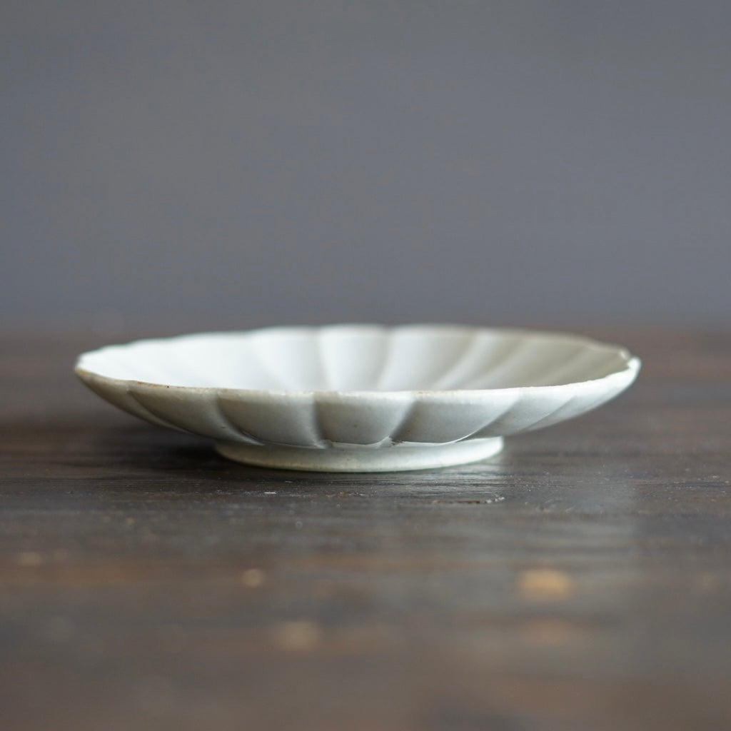 White Flower Dish #TK7