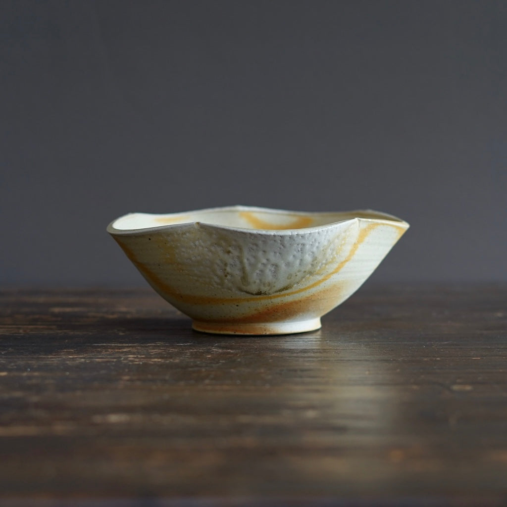 Plum Flower Shaped Serving Bowl #LR66