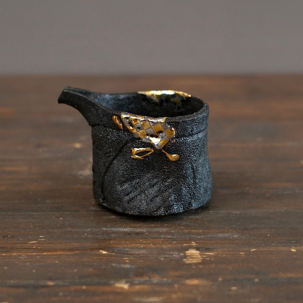 Gilded Coal KATAKUCHI Sake Server #HT535