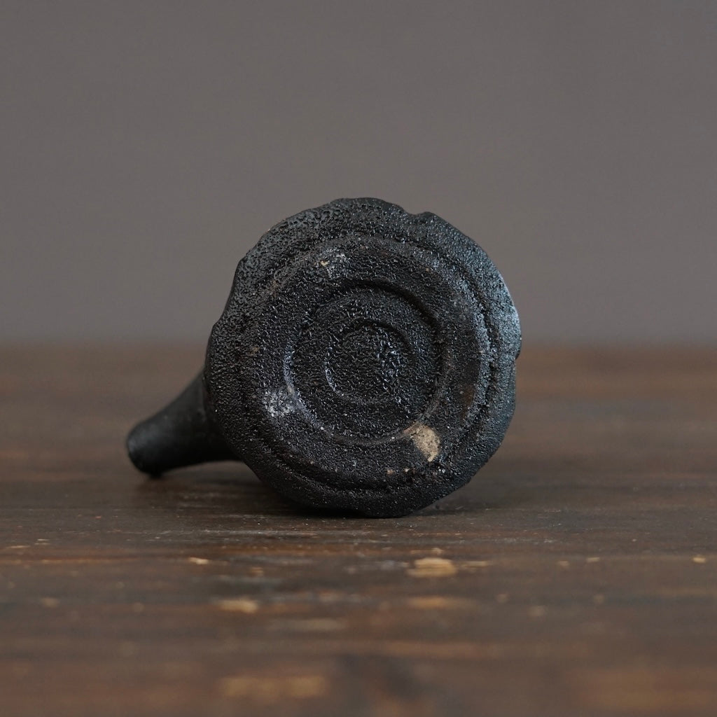 Gilded Coal KATAKUCHI Sake Server #HT535