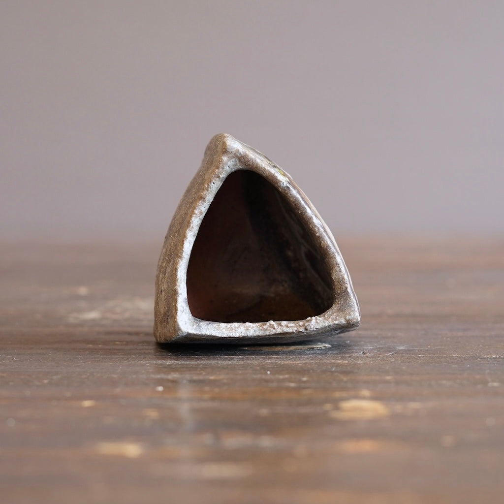 Ceramic Sculpture / GUINOMI Sake Cup #TR297