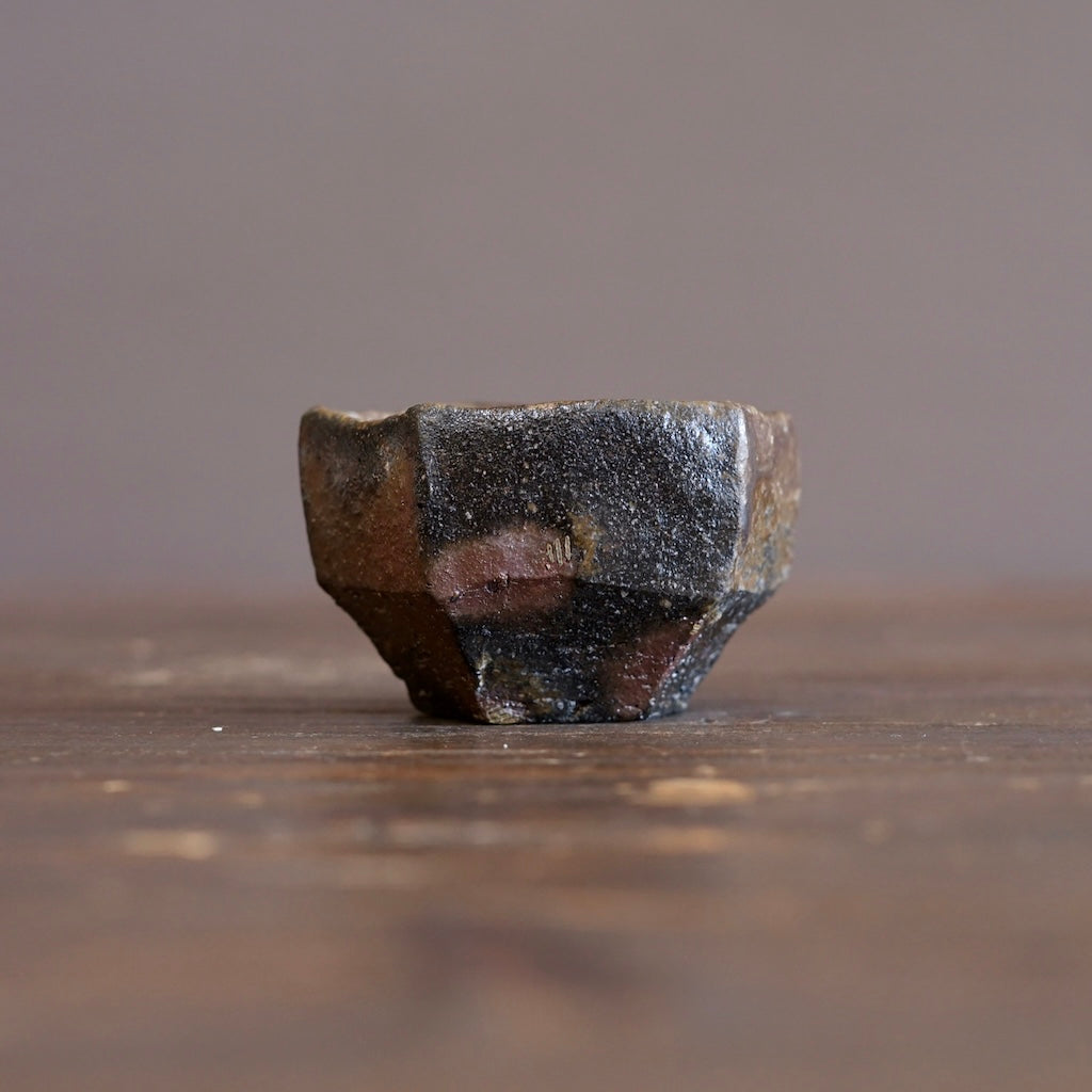 Ceramic Sculpture / GUINOMI Sake Cup #TR301