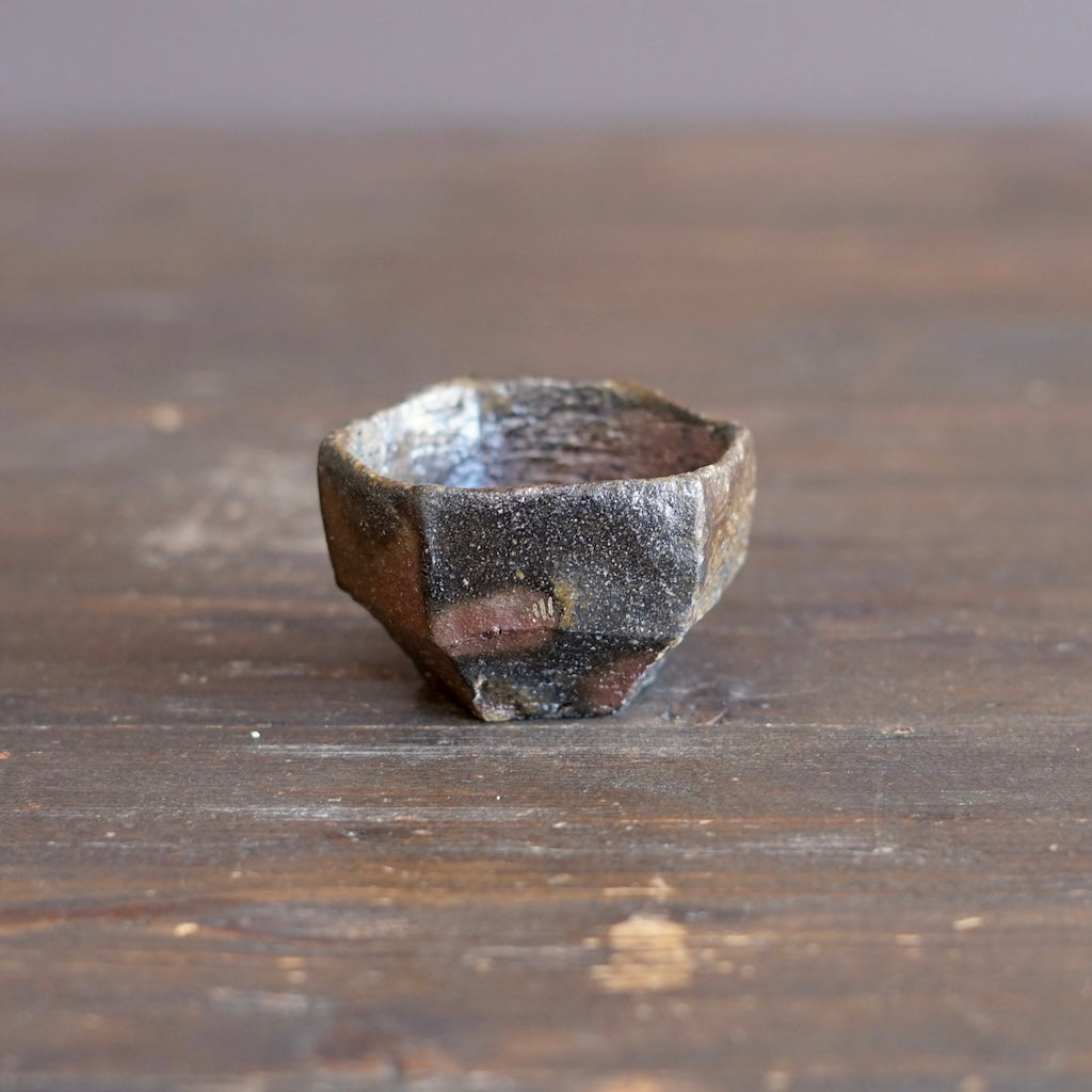 Ceramic Sculpture / GUINOMI Sake Cup #TR301