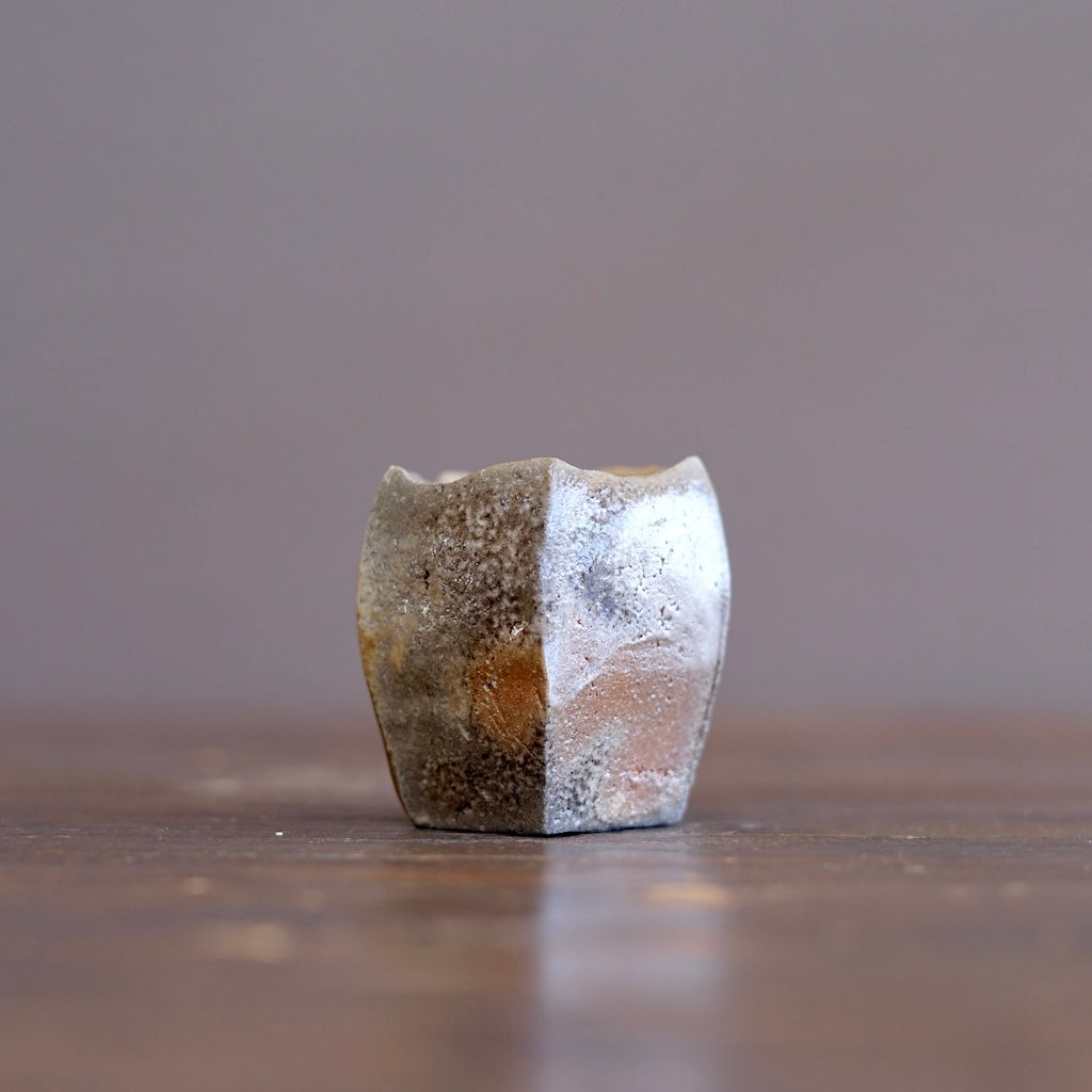 Ceramic Sculpture / GUINOMI Sake Cup #TR302