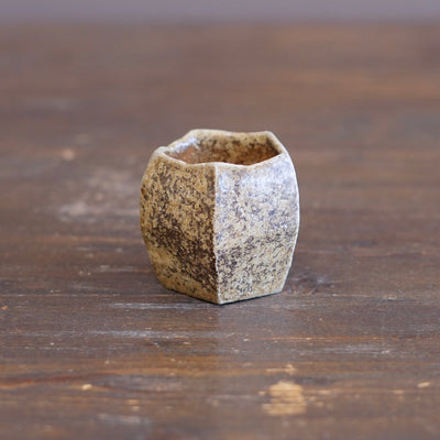 Ceramic Sculpture / GUINOMI Sake Cup #TR303