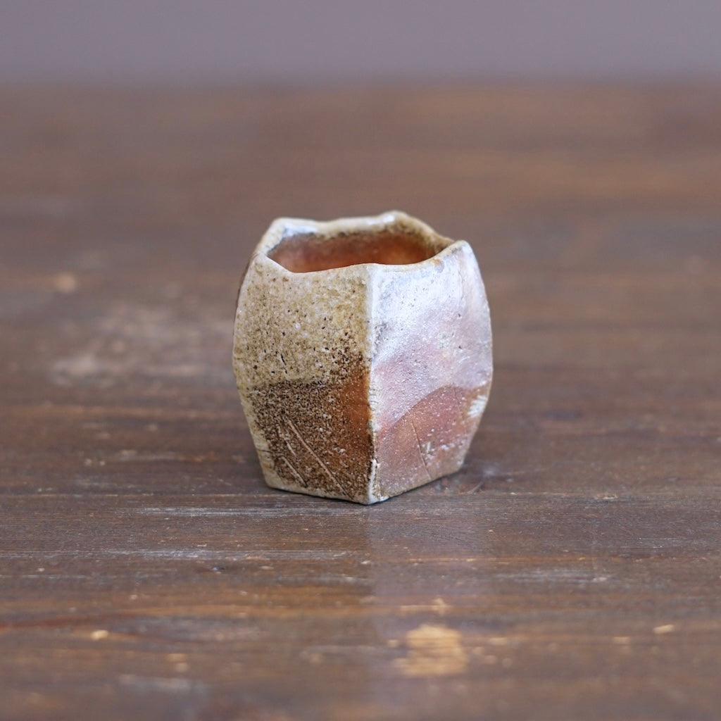 Ceramic Sculpture / GUINOMI Sake Cup #TR303