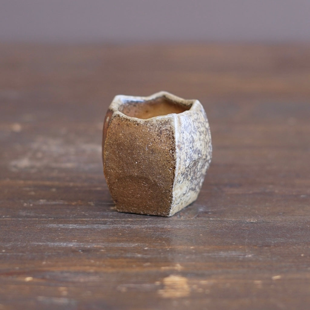 Ceramic Sculpture / GUINOMI Sake Cup #TR303