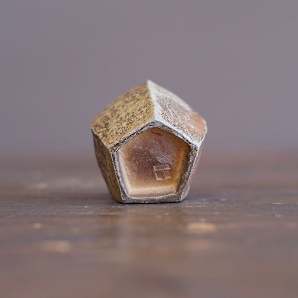 Ceramic Sculpture / GUINOMI Sake Cup #TR303