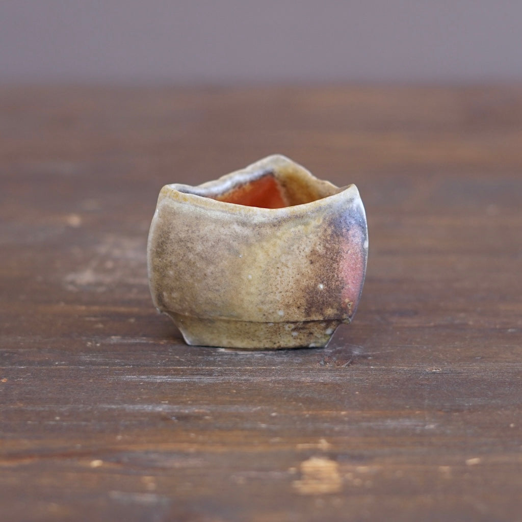 Ceramic Sculpture / GUINOMI Sake Cup #TR304