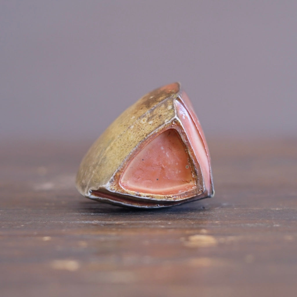 Ceramic Sculpture / GUINOMI Sake Cup #TR304