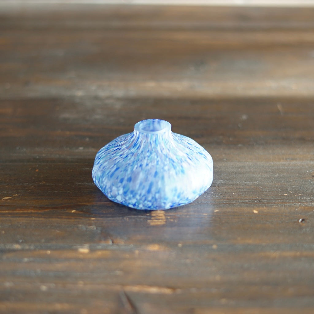Blue Petal Bed Bud Vase #MZ17