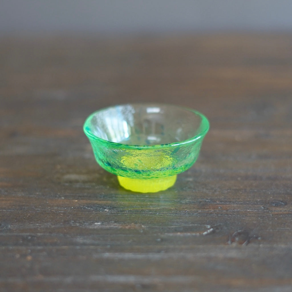 Green Petal Sake Cup #W9033