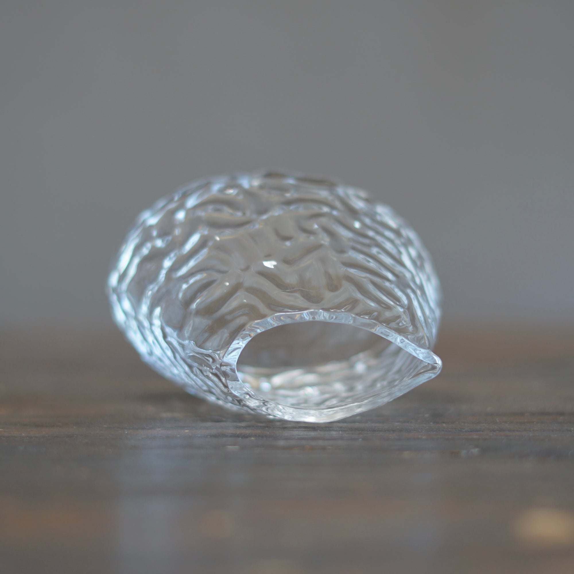 Wavy Glass Server #MZ1203